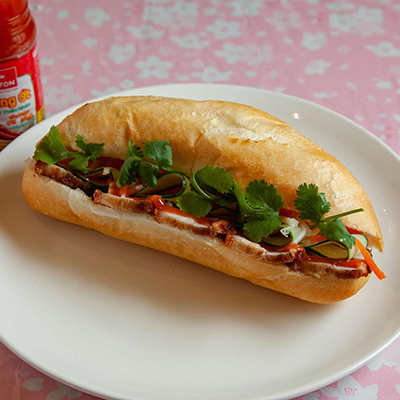 Bánh mì thịt nướng