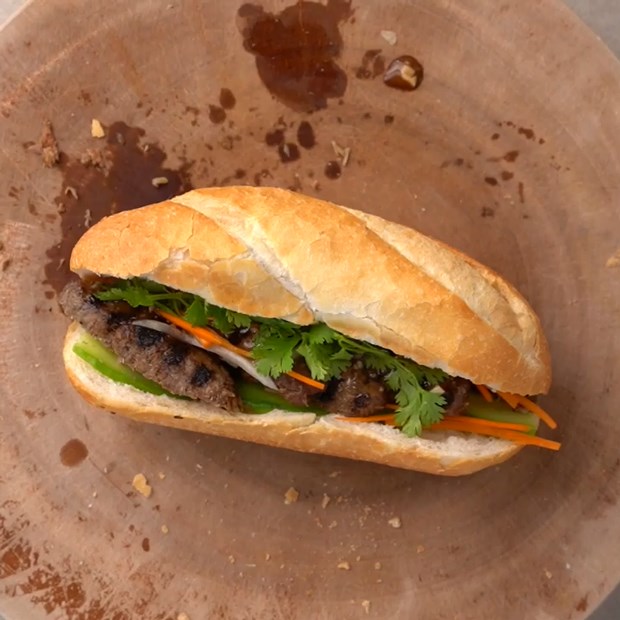 Bánh mì  thịt bò